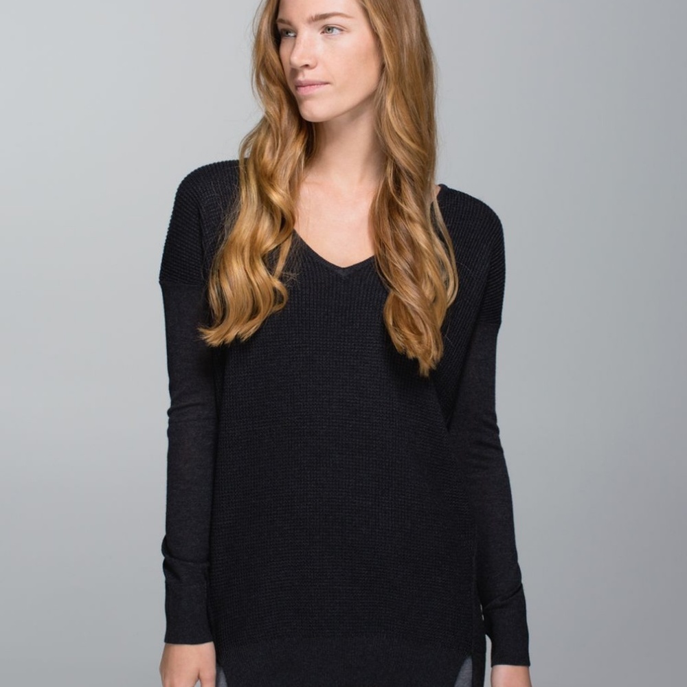 Lululemon The Sweater Life V Neck GRAY Knit size 0